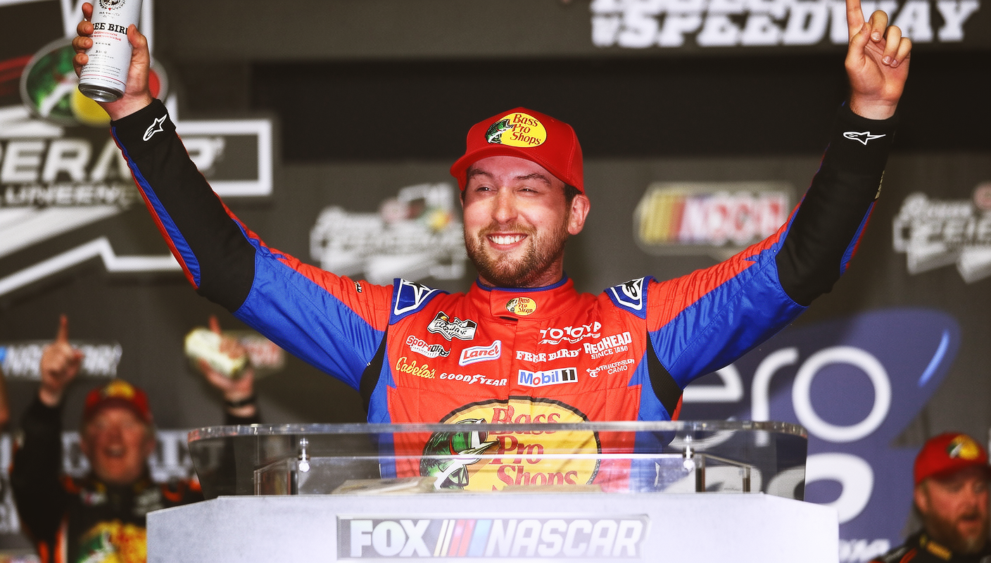 9D体育 - 专家解析：奇普·里格斯在NASCAR重返奇卡戈兰速度赛道的夺冠四大关键 - 9D体育